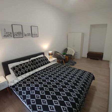 Apartments Sari Sarajevo Bagian luar foto